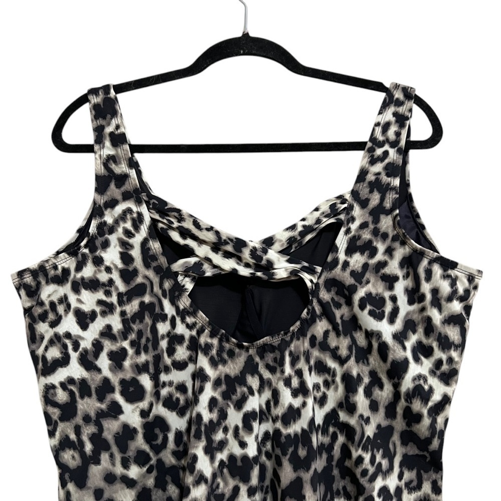 Lands’ End Carmela Leopard One Piece Swimsuit Size 24W - Picture 5 of 11